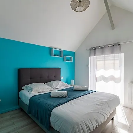 Au Coeur Du Village Holiday home