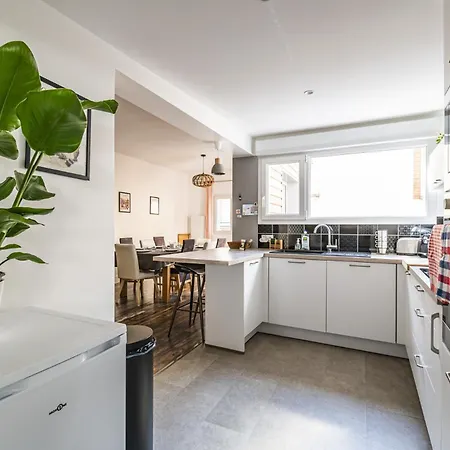 Au Coeur Du Village Dom wakacyjny *